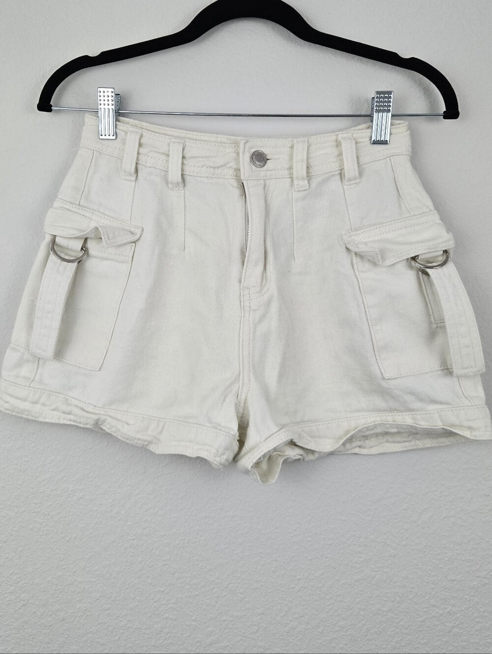 Los Angeles Sixty Six Cream Cargo Shorts